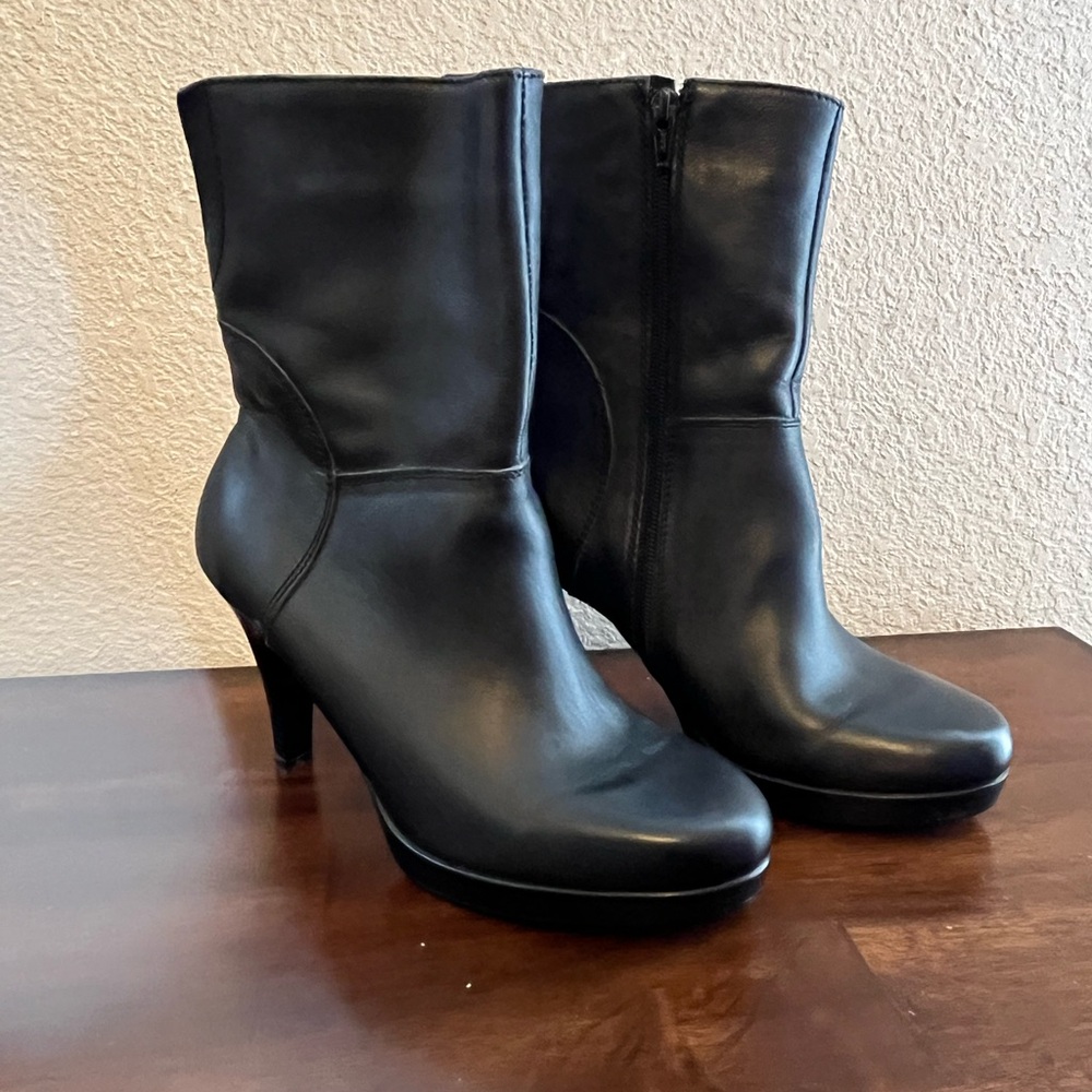 Black Women's Ankle Boots